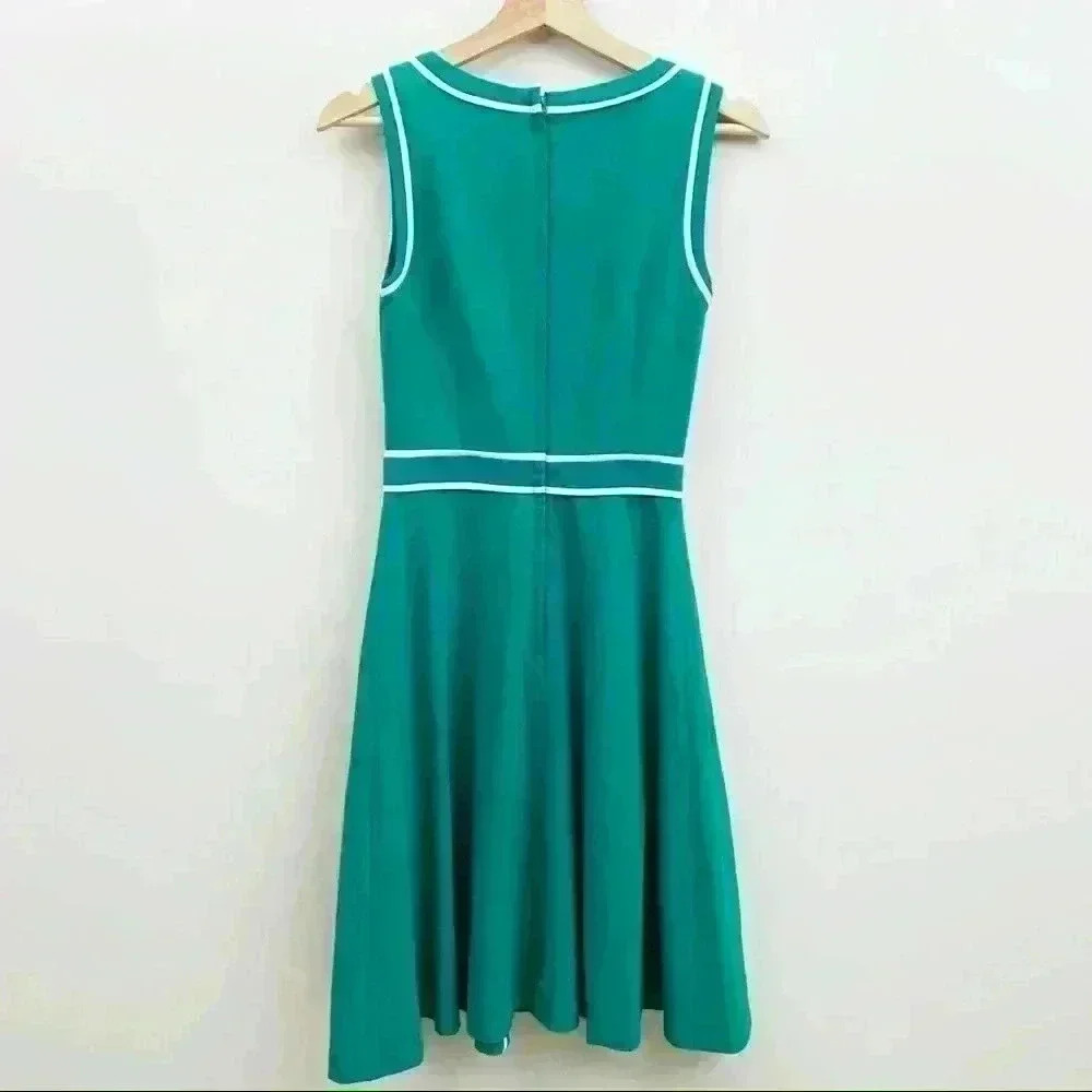 ModCloth Roving Reporter Jess in Jade - Picture 8 of 14